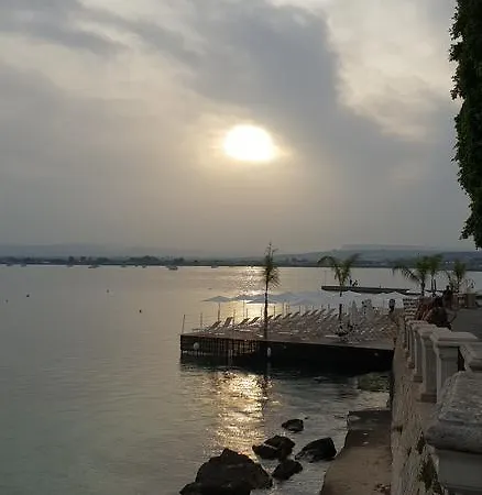 Calafatari Semesterbostad *