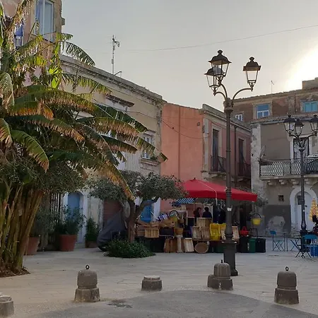 Calafatari